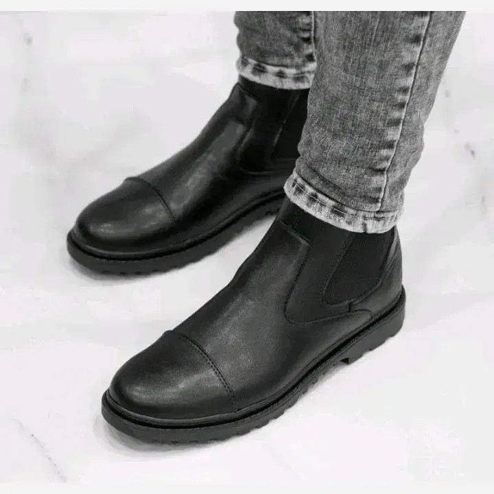 نیم بوت مردانه چرم وارداتی درجه یک مشکی بارثاوا